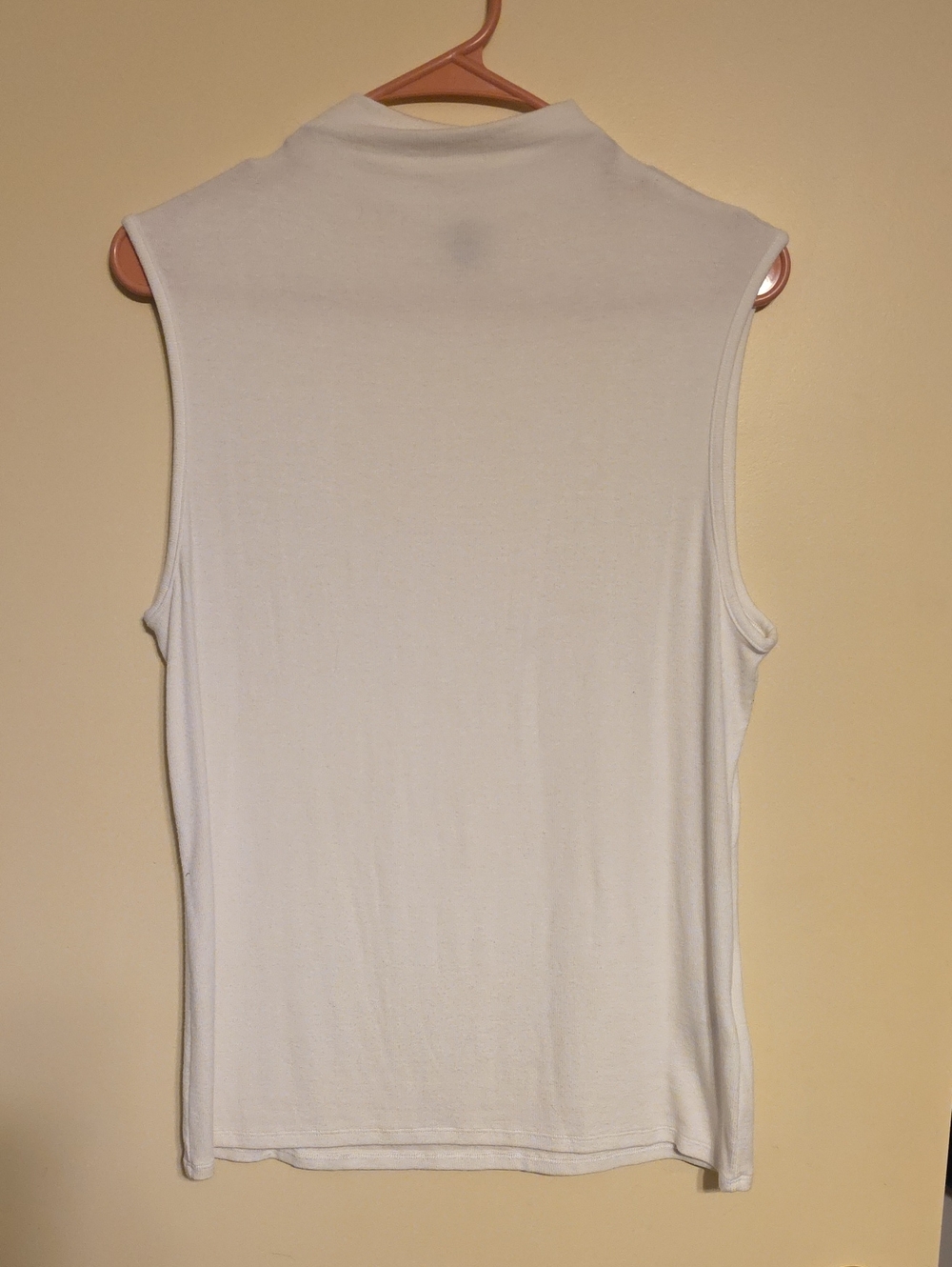 Magaschoni White Sleeveless Mock Neck Tank